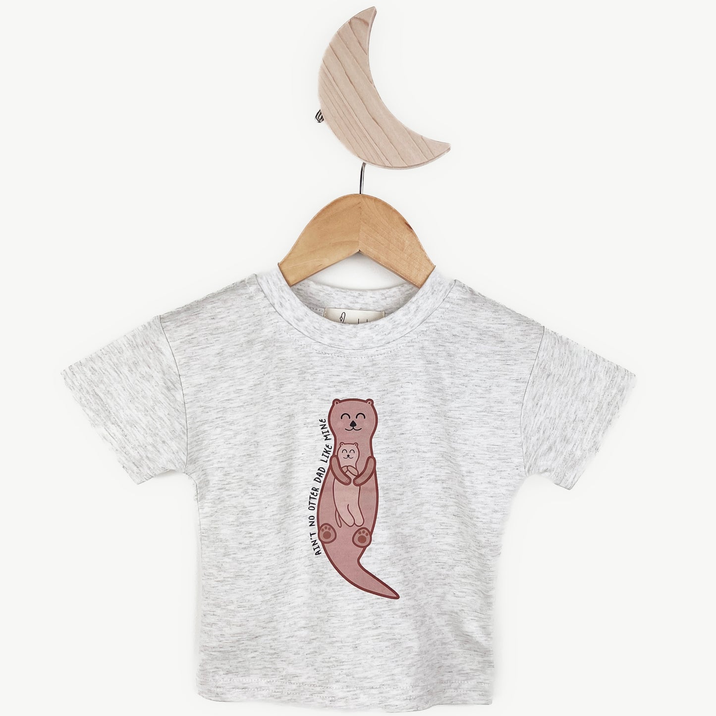 Ain’t No Otter Dad Like Mine Tee-Grey/Pink